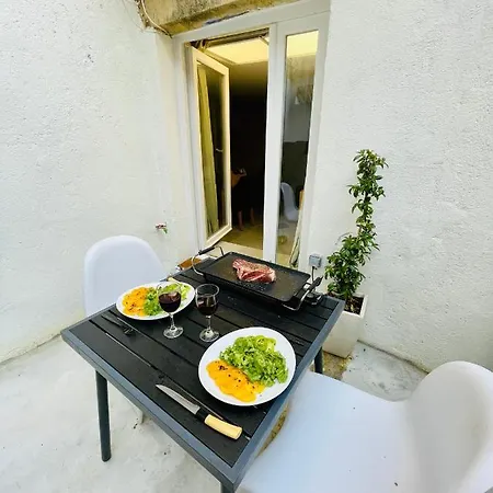 Holiday home Maison Entiere, 2 Chambres Avec Parking Prive Gratuit