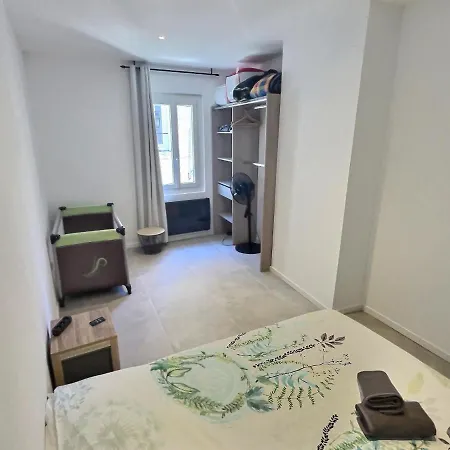 Maison Entiere, 2 Chambres Avec Parking Prive Gratuit Holiday home Lunel (Herault)